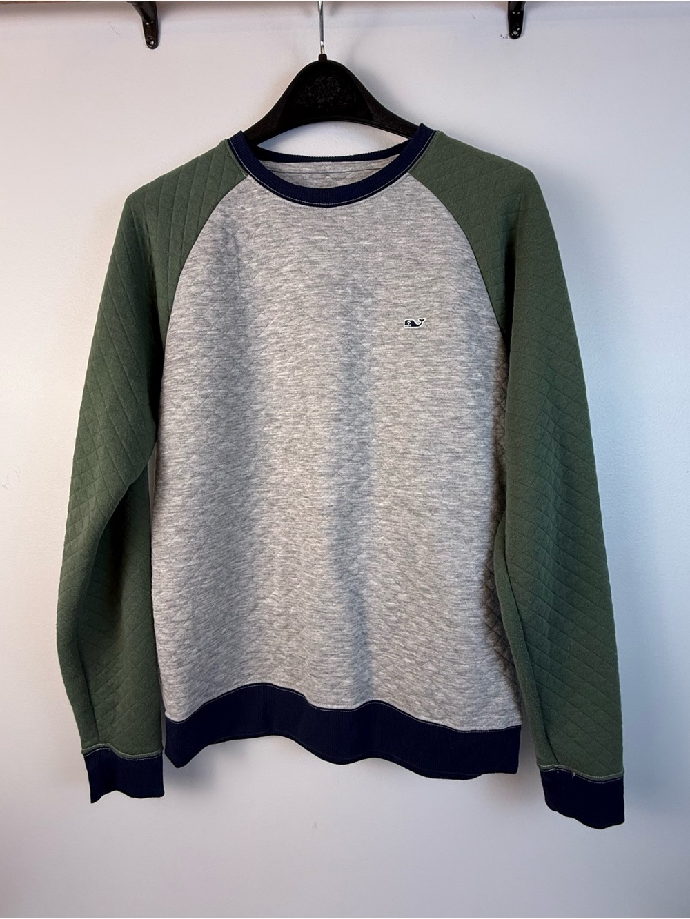 Vineyard Vines Men's S Quilted Crew Neck Pullover Sweatshirt Gray/Green Logo